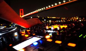 Uitgaan aan de Bosphorus Bridge