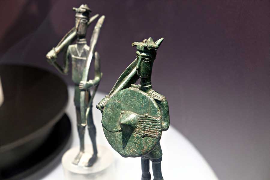 Bronzen beeldjes uit de Nuraghische tijd