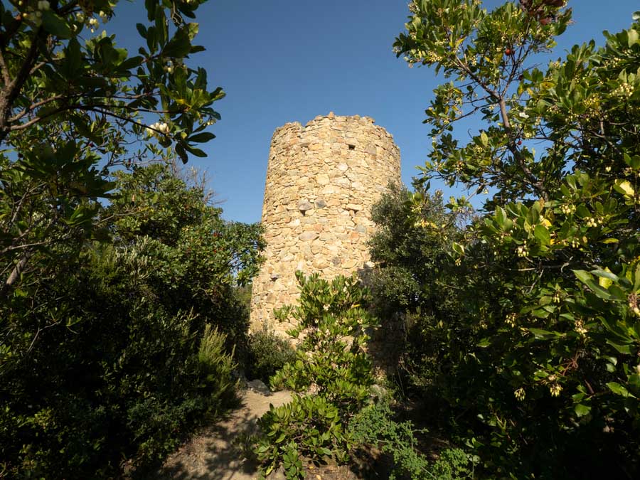 Torre di Punta Baffe in Sestri Levante