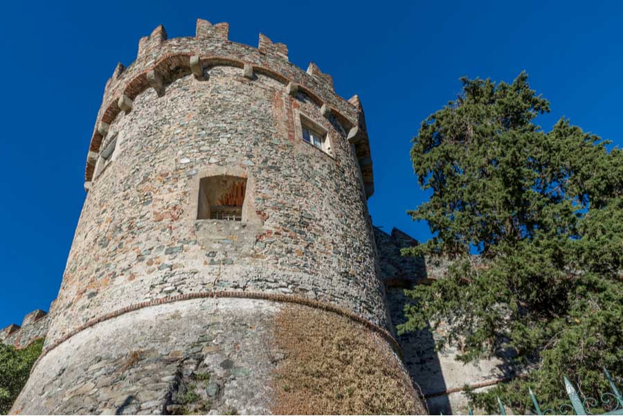 De toren van het kasteel Castello Malaspina van Levanto