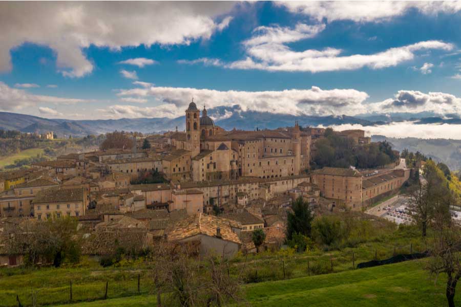 De universiteitsstad Urbino