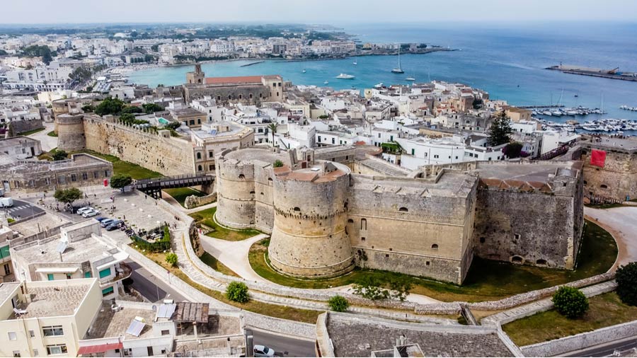 Bovenaanzicht van het kasteel van Otranto