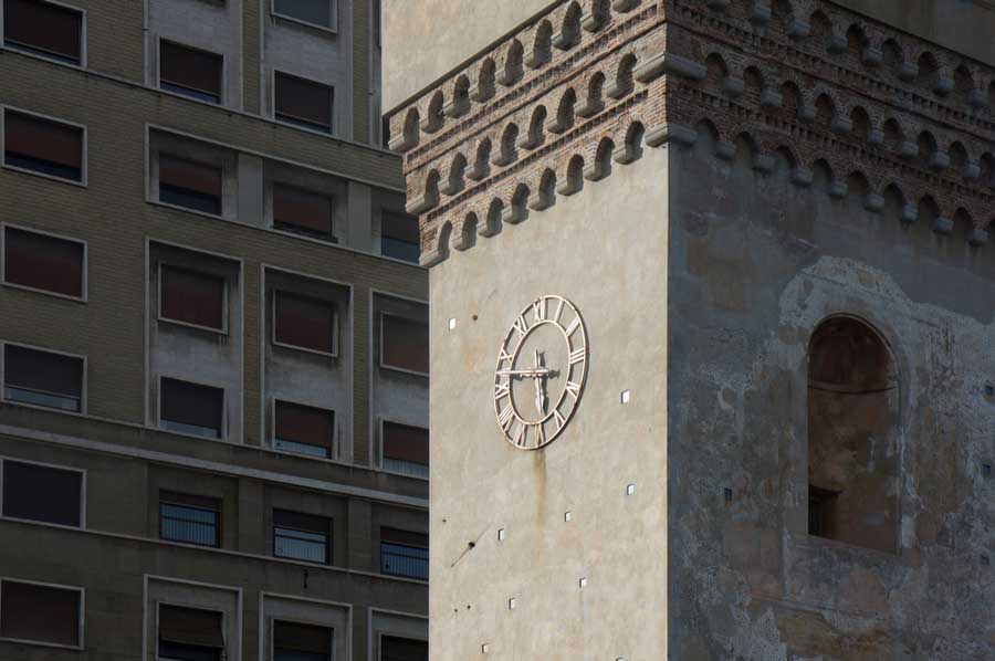 Klok op de toren Torretta in Savona