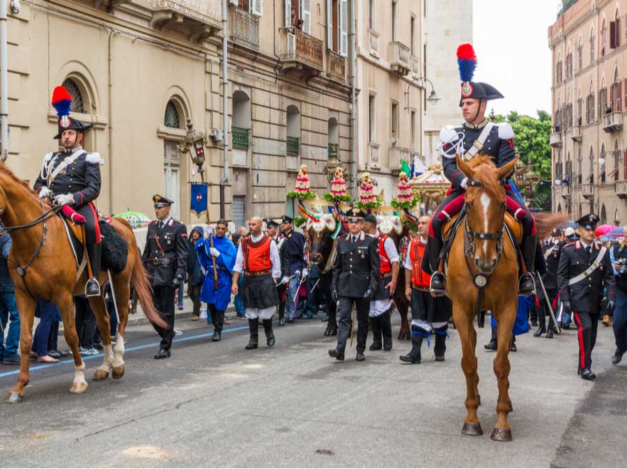 Culturele optocht tijdens de parade van Sant'Efisio