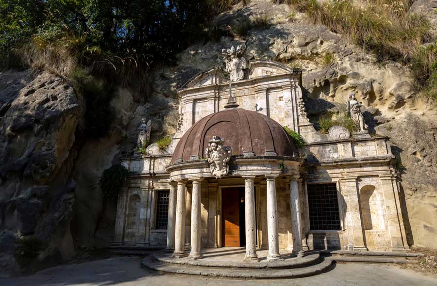 Sant'Emidio alle Grotte in Ascoli Piceno