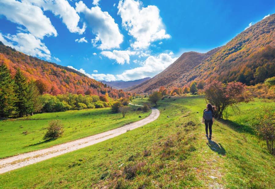 Wandeling maken door het Nationaal park Abruzzo